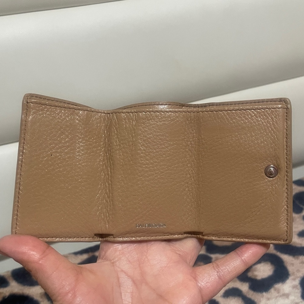 Balenciaga Beige Leather Mini Compact Wallet - Picture 11 of 14